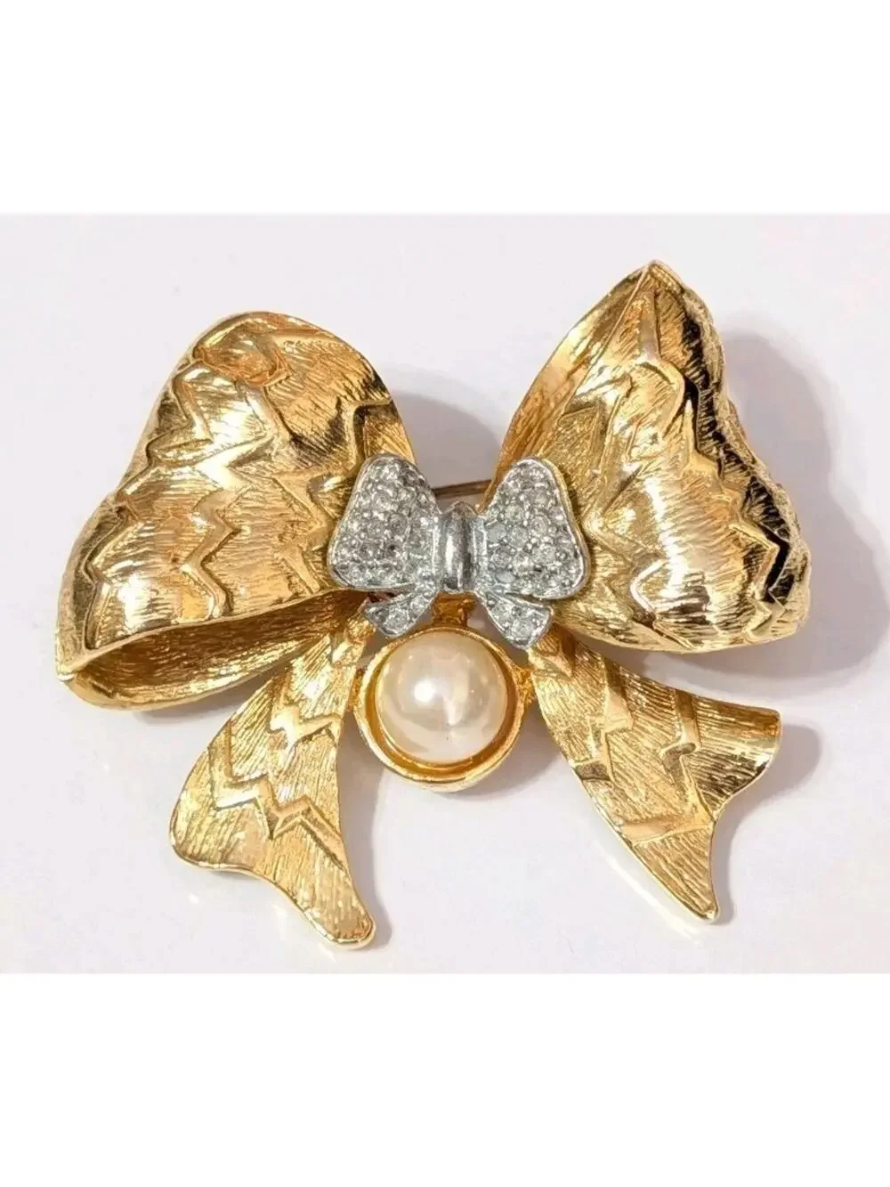 Large Bow Brooch Pin Faux Pearl Textured Gold-tone 2